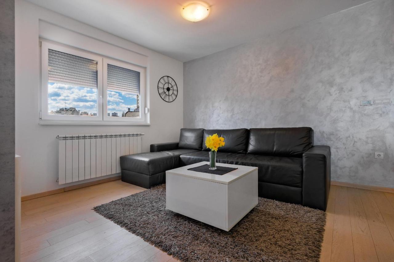 Apartment Zagreb, 0-24, Self Service Check-In, Free Parking Экстерьер фото