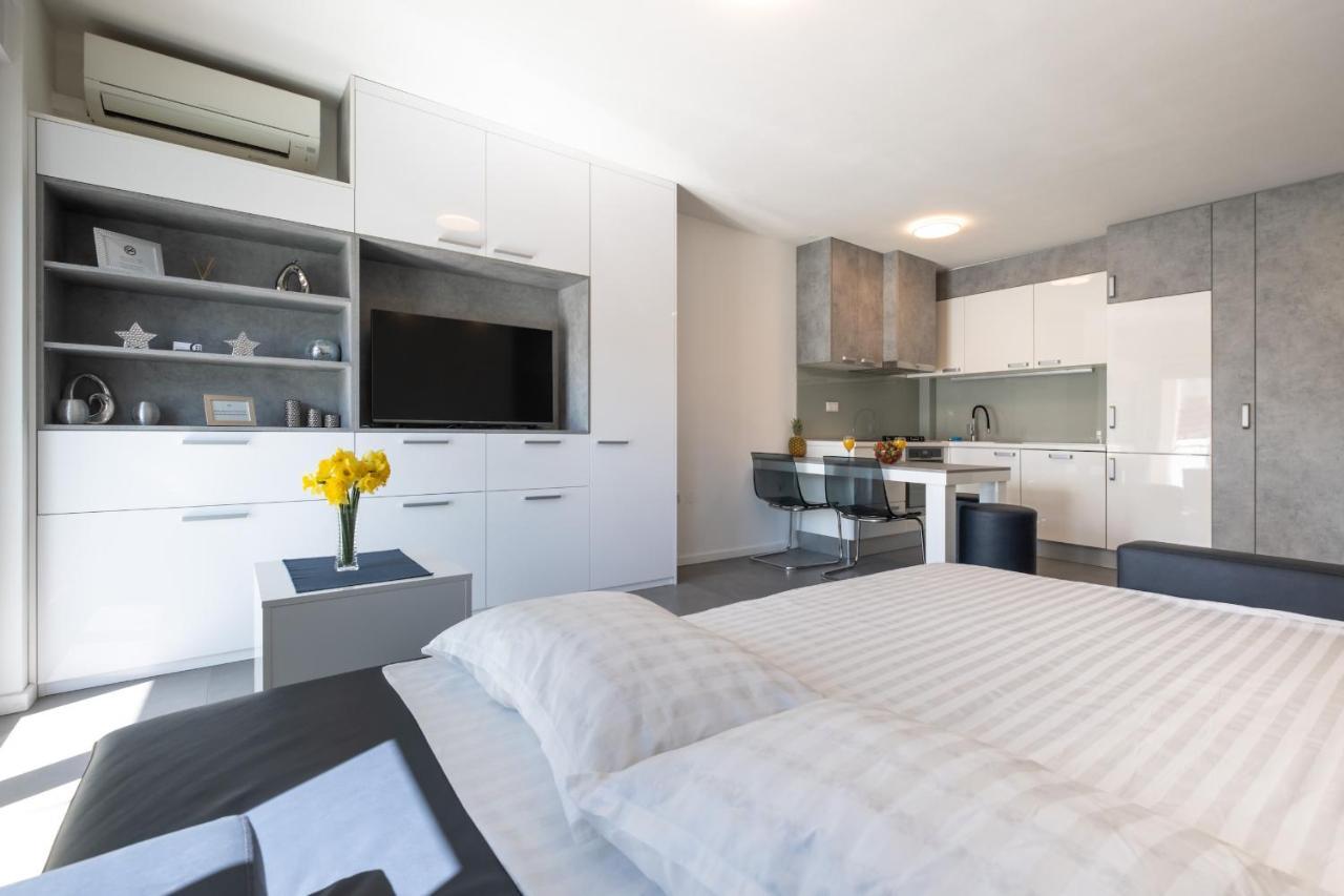 Apartment Zagreb, 0-24, Self Service Check-In, Free Parking Экстерьер фото