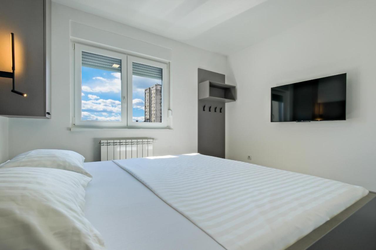 Apartment Zagreb, 0-24, Self Service Check-In, Free Parking Экстерьер фото