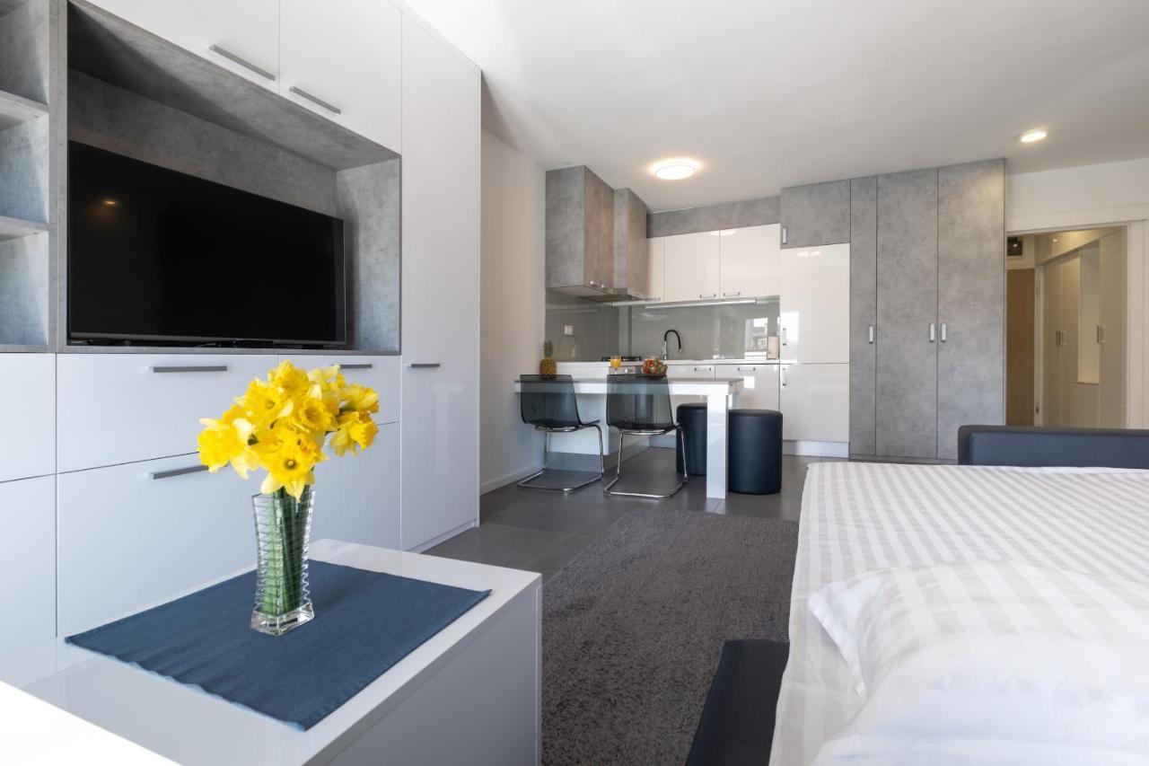 Apartment Zagreb, 0-24, Self Service Check-In, Free Parking Экстерьер фото