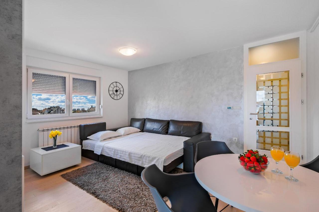 Apartment Zagreb, 0-24, Self Service Check-In, Free Parking Экстерьер фото